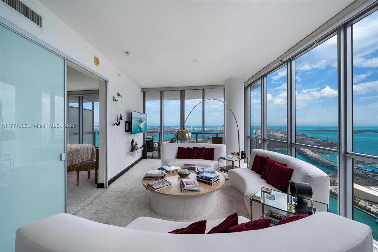 Small Image of 1100 BISCAYNE BLVD #4901, Miami Number 12