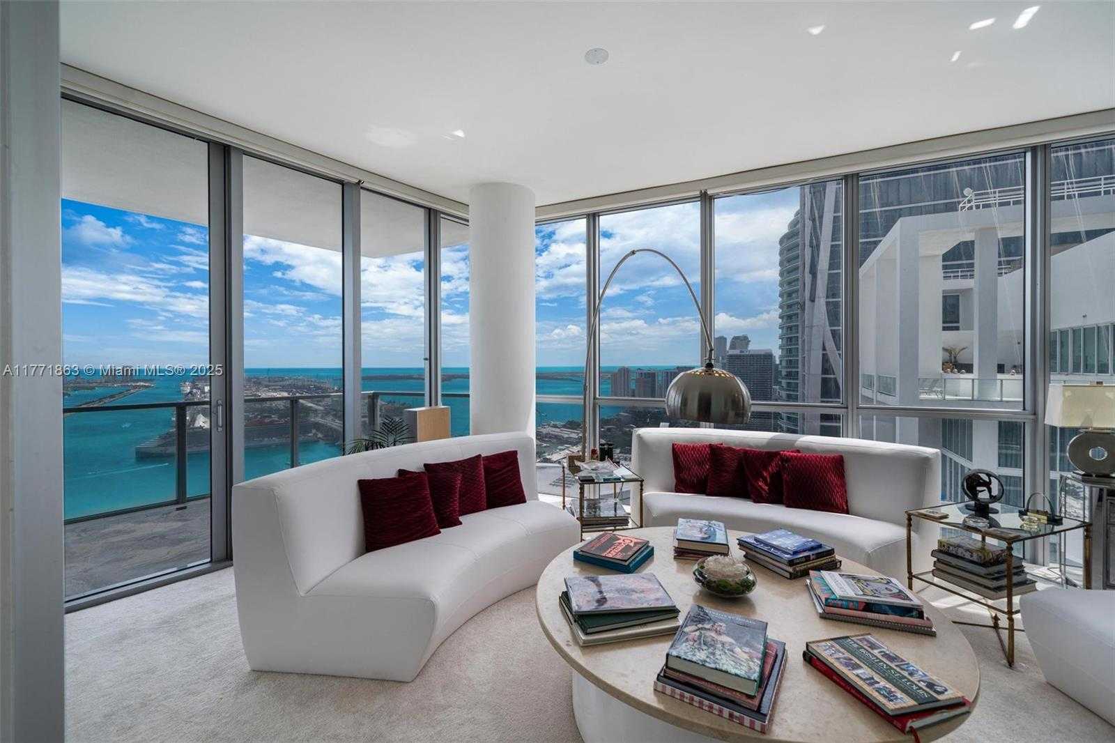 Small Image of 1100 BISCAYNE BLVD #4901, Miami Number 13