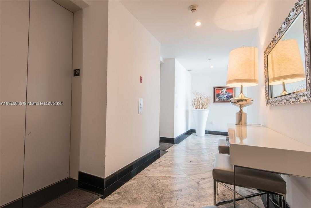 Small Image of 1100 BISCAYNE BLVD #4901, Miami Number 22