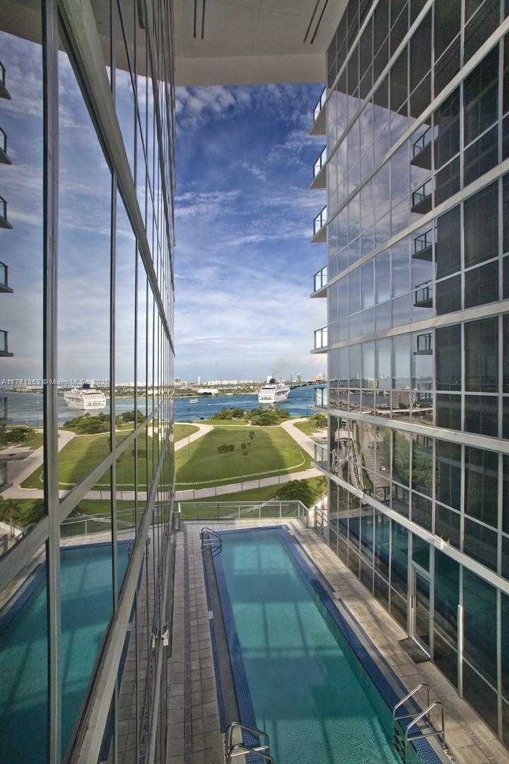 Small Image of 1100 BISCAYNE BLVD #4901, Miami Number 50