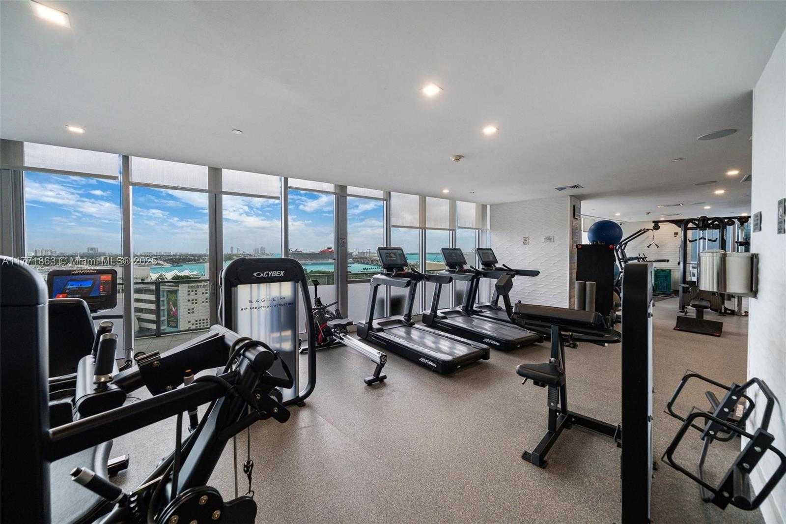 Small Image of 1100 BISCAYNE BLVD #4901, Miami Number 57