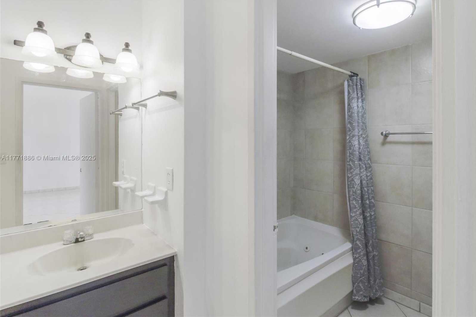 Small Image of 800 WEST AVE #705, Miami Beach Number 10