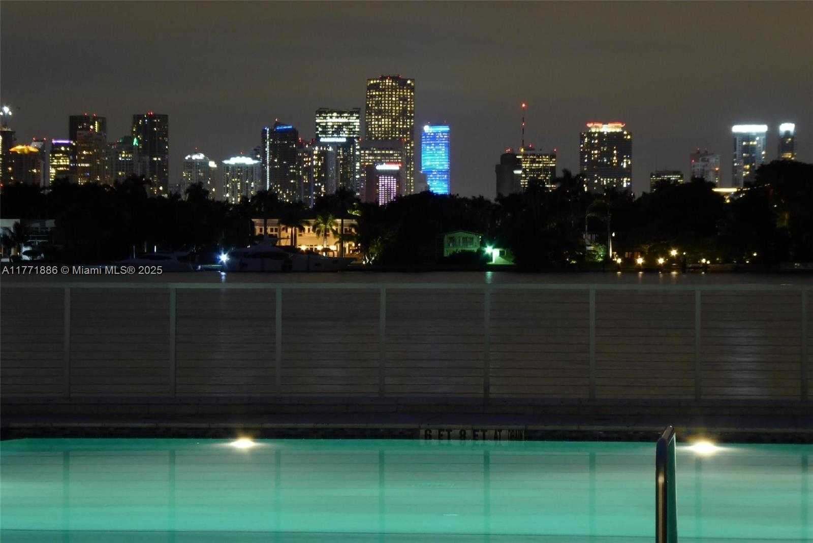 Small Image of 800 WEST AVE #705, Miami Beach Number 3