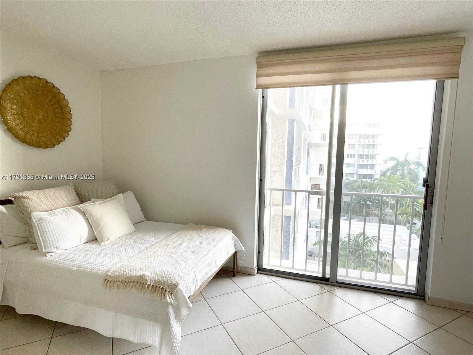 Small Image of 800 WEST AVE #705, Miami Beach Number 8