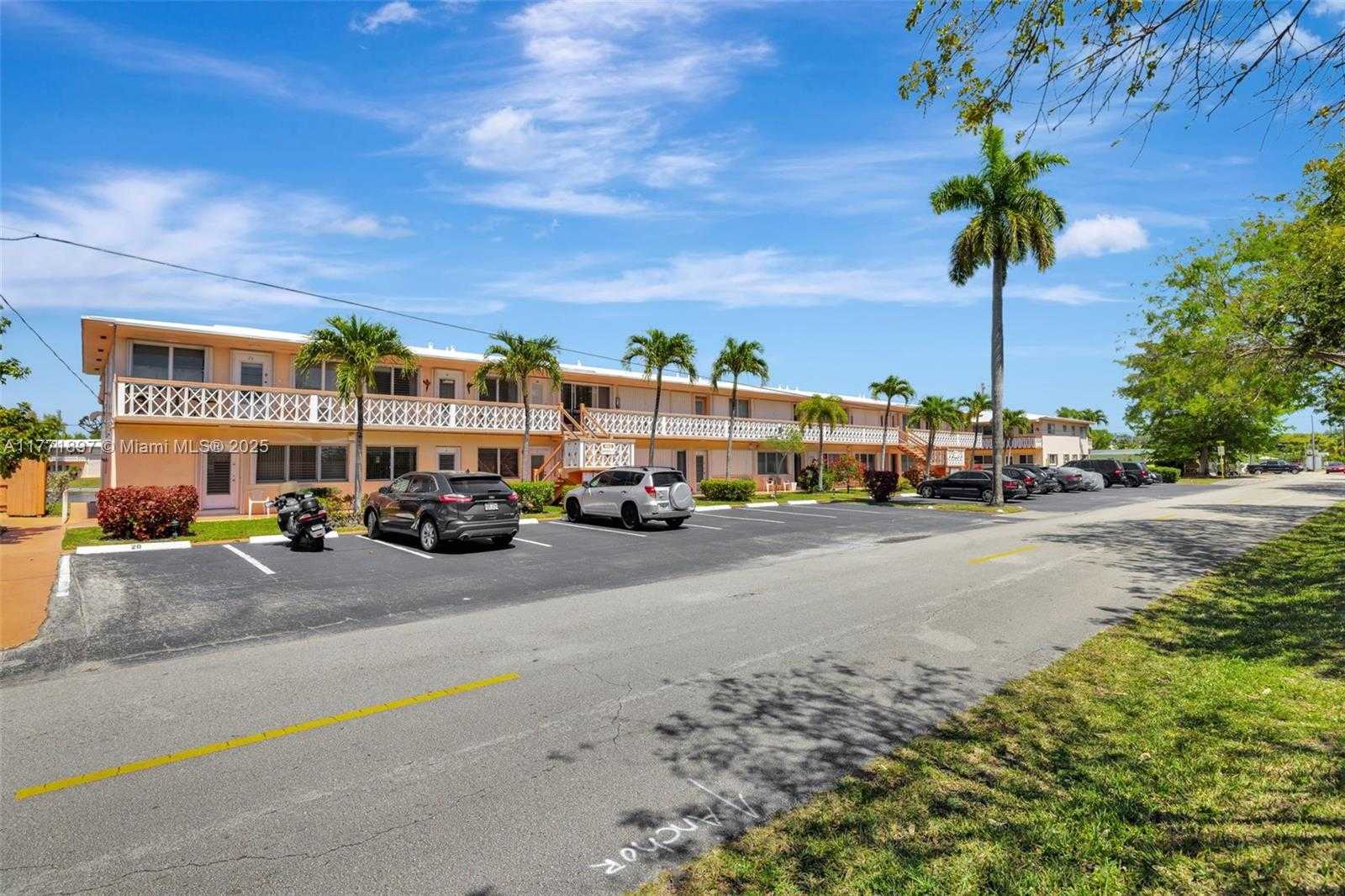 Small Image of 1012 SOUTH WEST 11TH ST #20N, Hallandale Beach Number 16