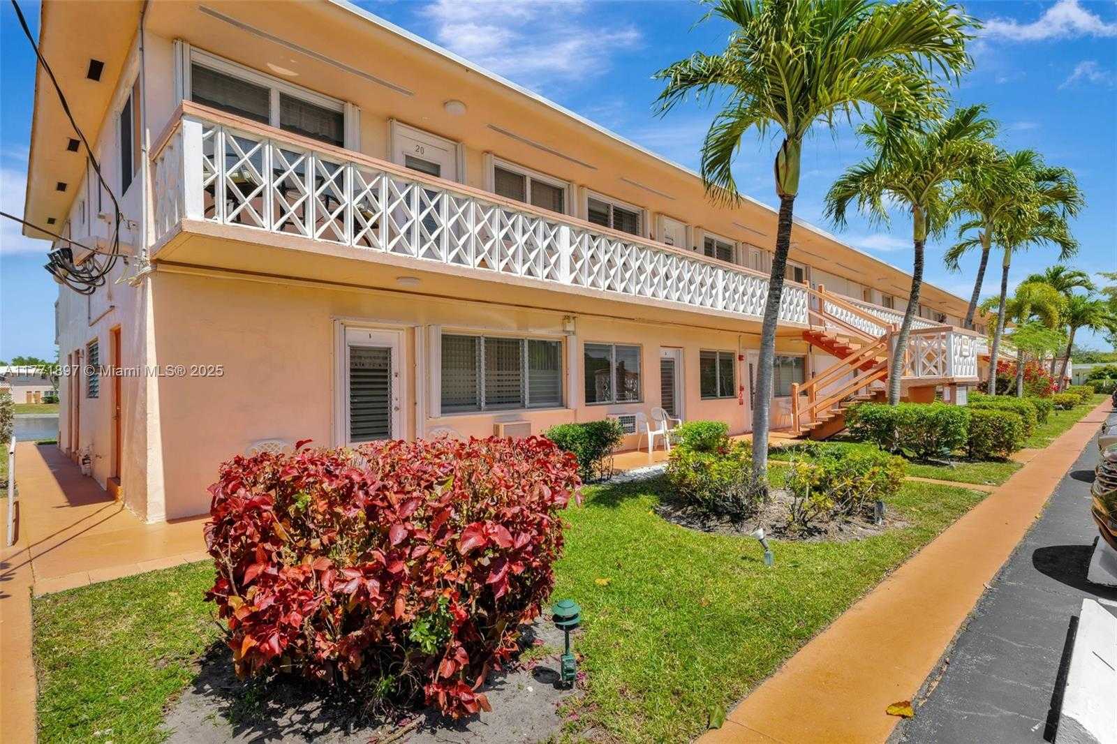 Small Image of 1012 SOUTH WEST 11TH ST #20N, Hallandale Beach Number 17