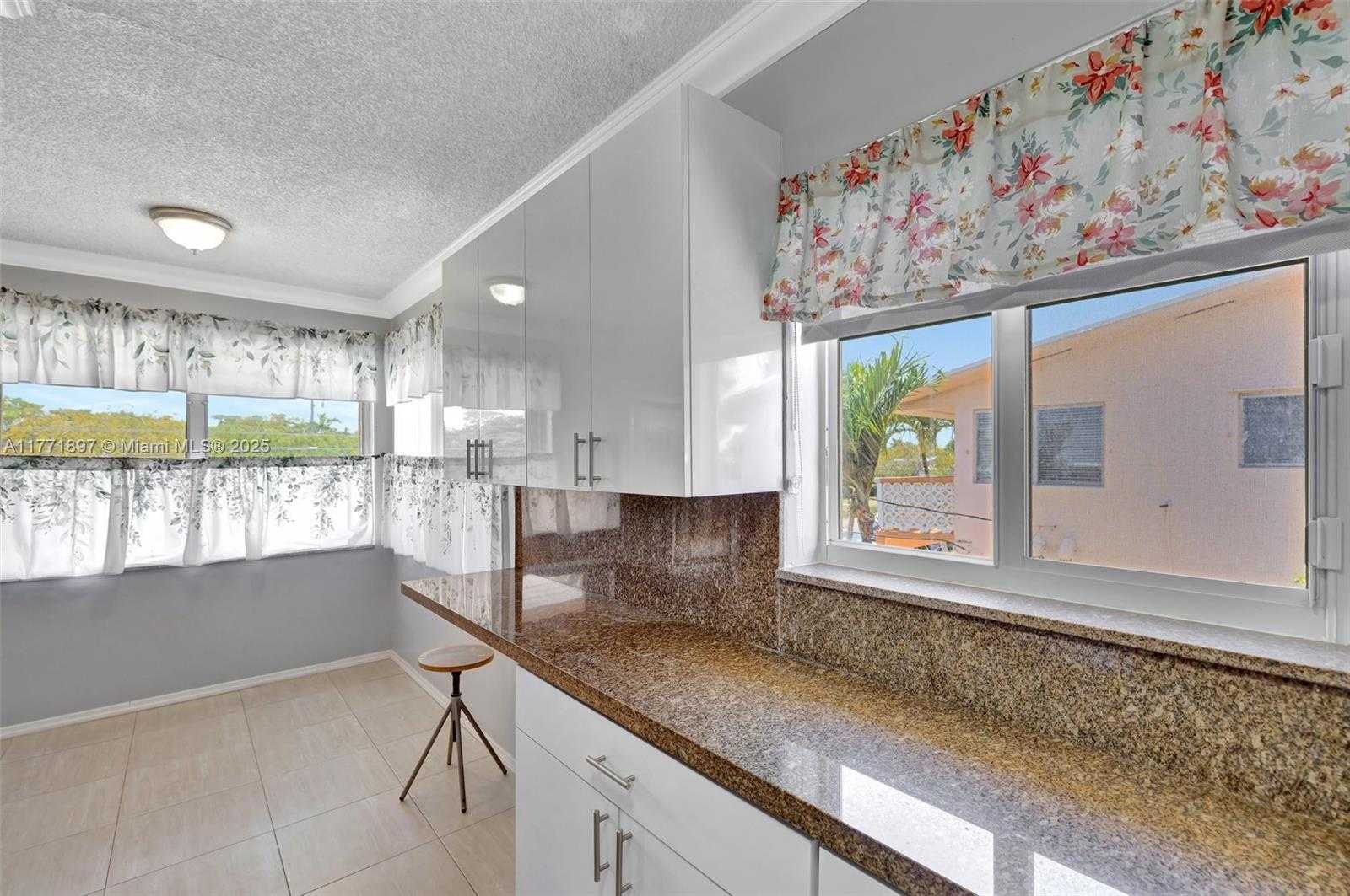 Small Image of 1012 SOUTH WEST 11TH ST #20N, Hallandale Beach Number 31