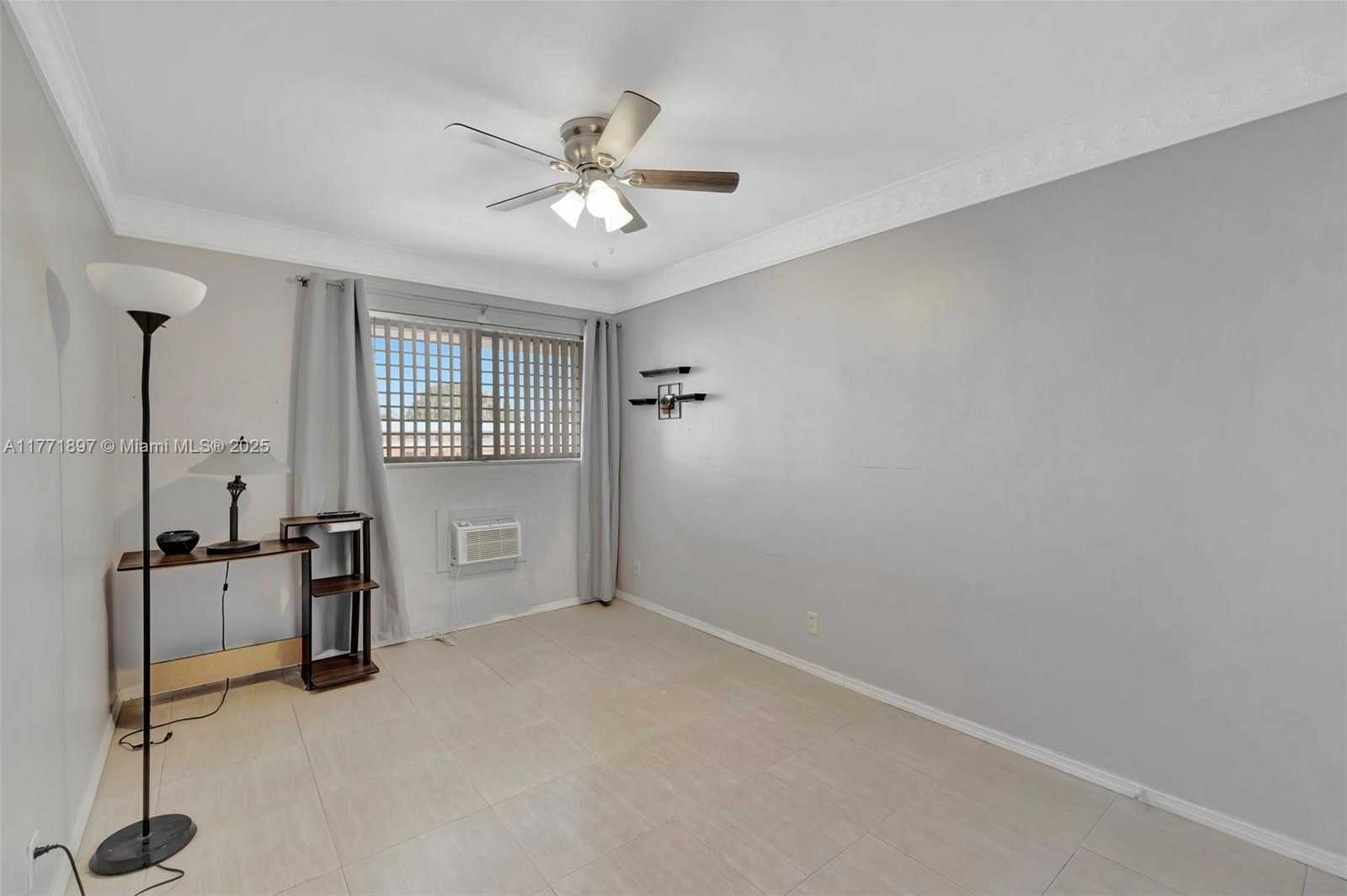 Small Image of 1012 SOUTH WEST 11TH ST #20N, Hallandale Beach Number 37