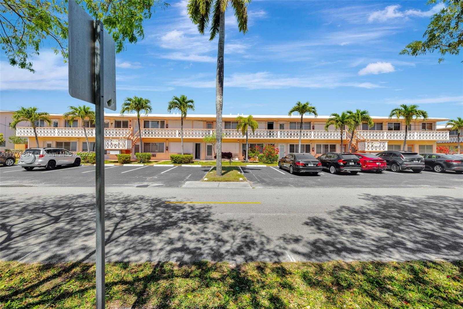 Small Image of 1012 SOUTH WEST 11TH ST #20N, Hallandale Beach Number 54