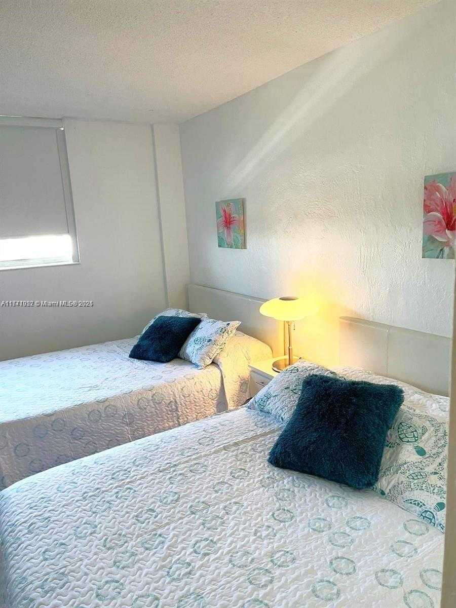 Small Image of 19370 COLLINS AVE #1108, Sunny Isles Beach Number 12