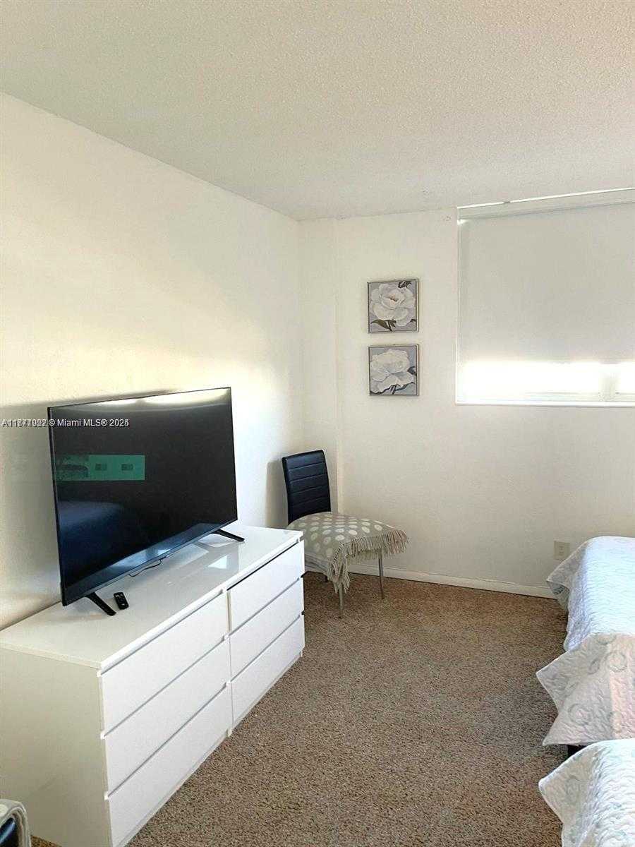Small Image of 19370 COLLINS AVE #1108, Sunny Isles Beach Number 13