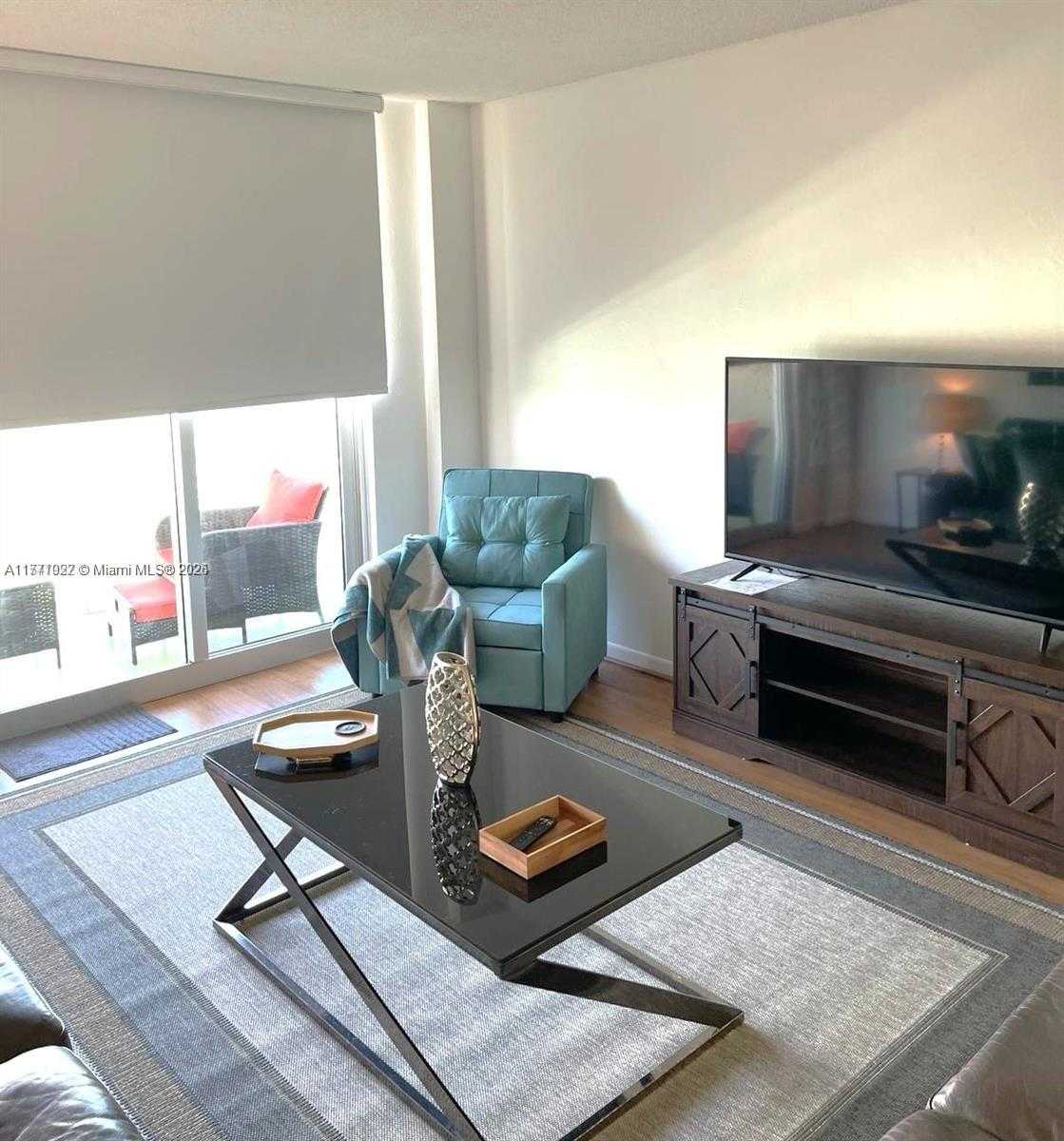 Small Image of 19370 COLLINS AVE #1108, Sunny Isles Beach Number 4