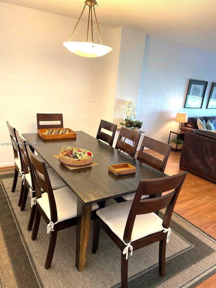 Small Image of 19370 COLLINS AVE #1108, Sunny Isles Beach Number 5