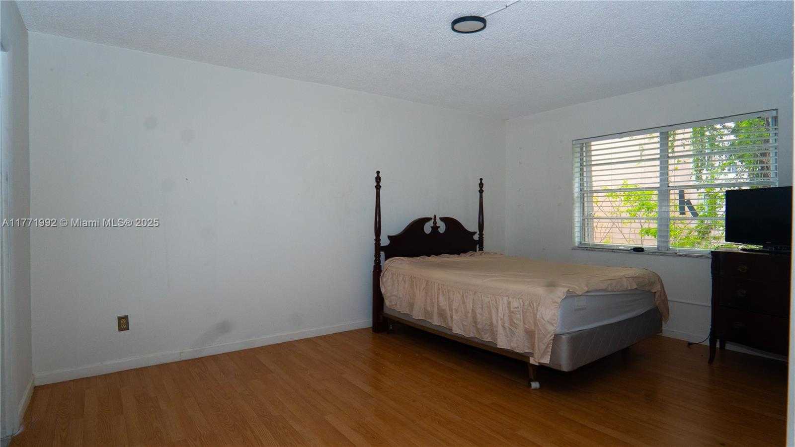 Small Image of 8501 NORTH WEST 8TH ST #206, Miami Number 7