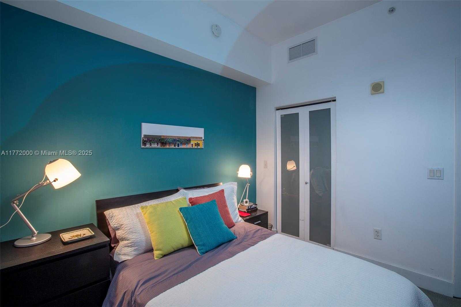 Small Image of 3131 NORTH EAST 188TH ST #2-1002, Aventura Number 29