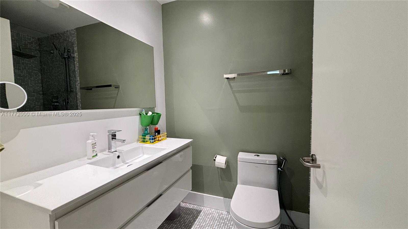 Small Image of 3131 NORTH EAST 188TH ST #2-1002, Aventura Number 30