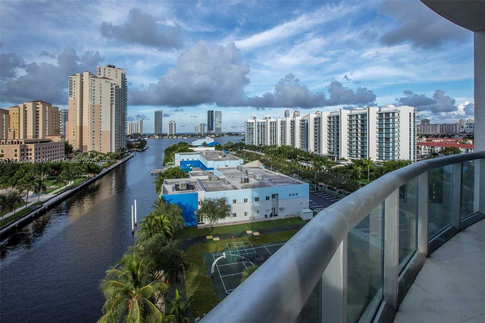 Small Image of 3131 NORTH EAST 188TH ST #2-1002, Aventura Number 38