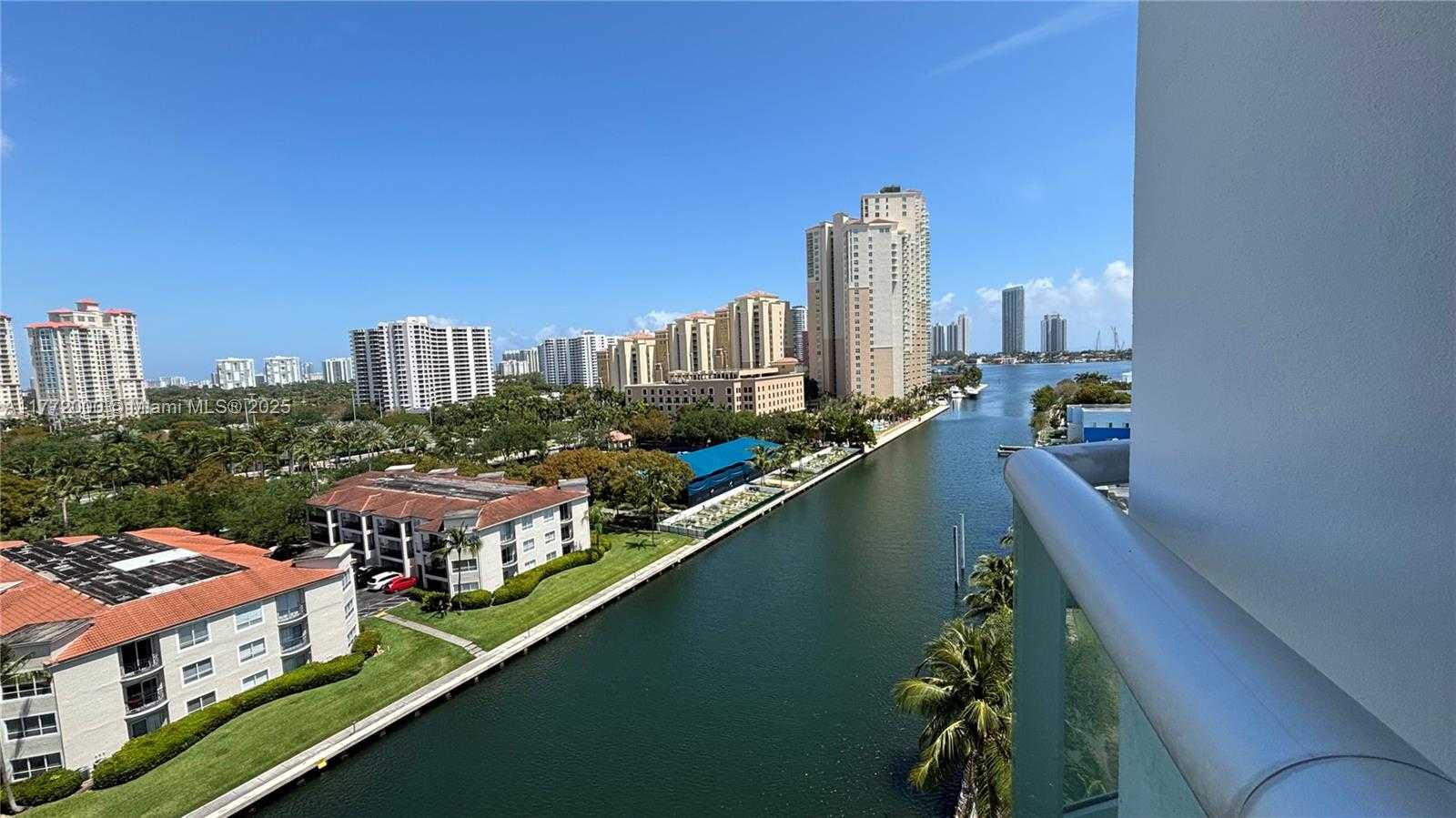 Small Image of 3131 NORTH EAST 188TH ST #2-1002, Aventura Number 39