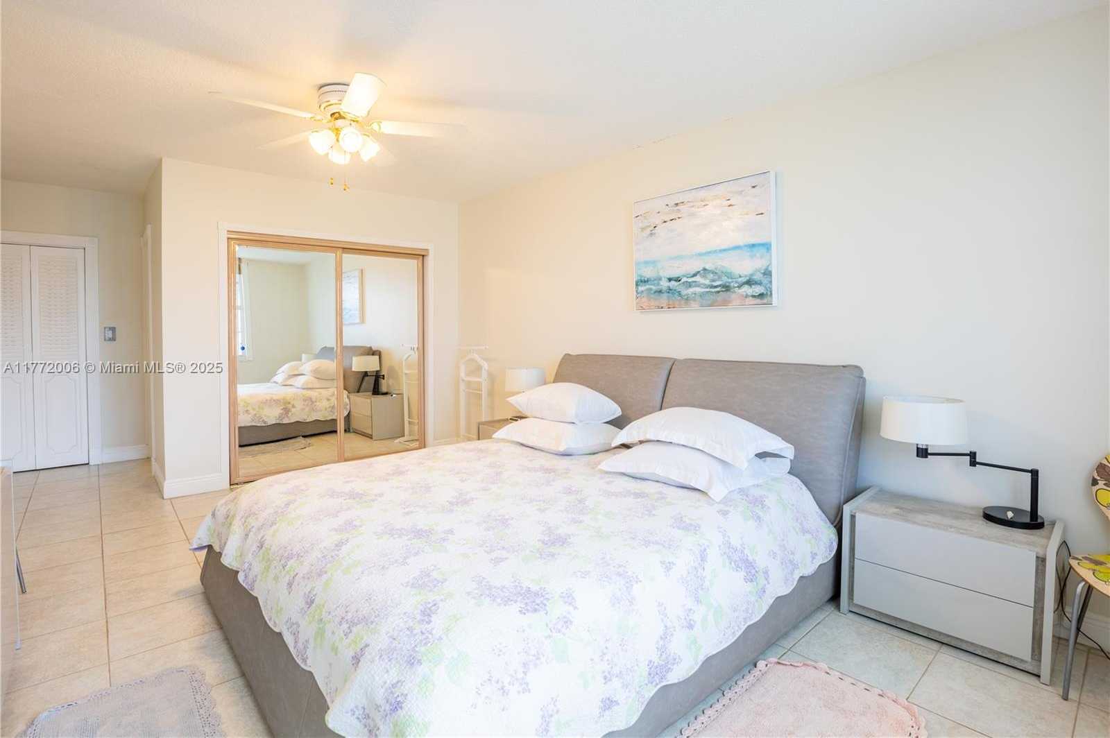 Small Image of 3725 SOUTH OCEAN DR #PH18, Hollywood Number 11