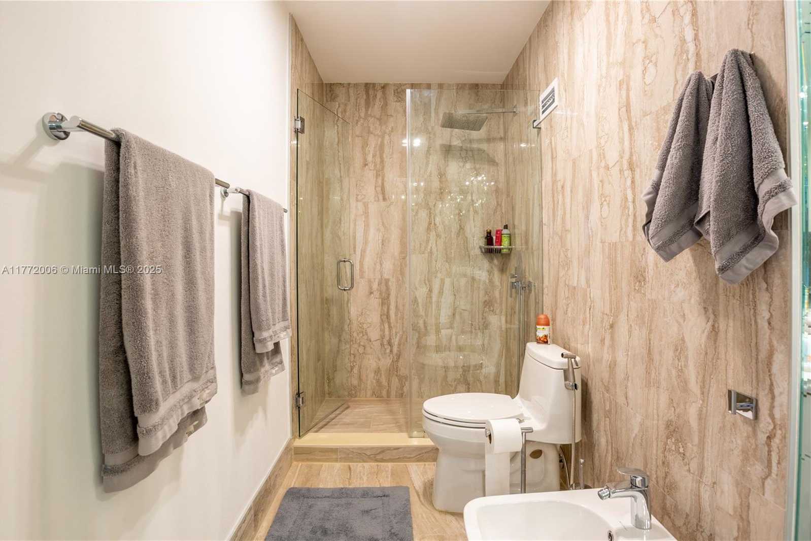 Small Image of 3725 SOUTH OCEAN DR #PH18, Hollywood Number 15