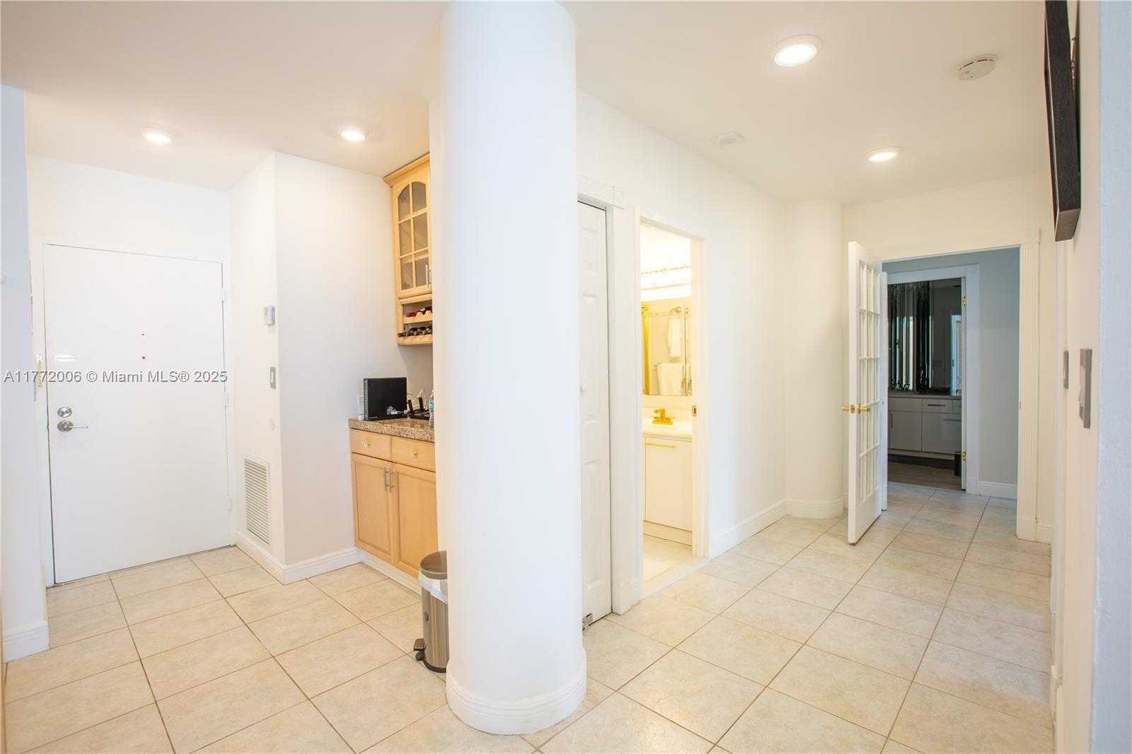 Small Image of 3725 SOUTH OCEAN DR #PH18, Hollywood Number 16
