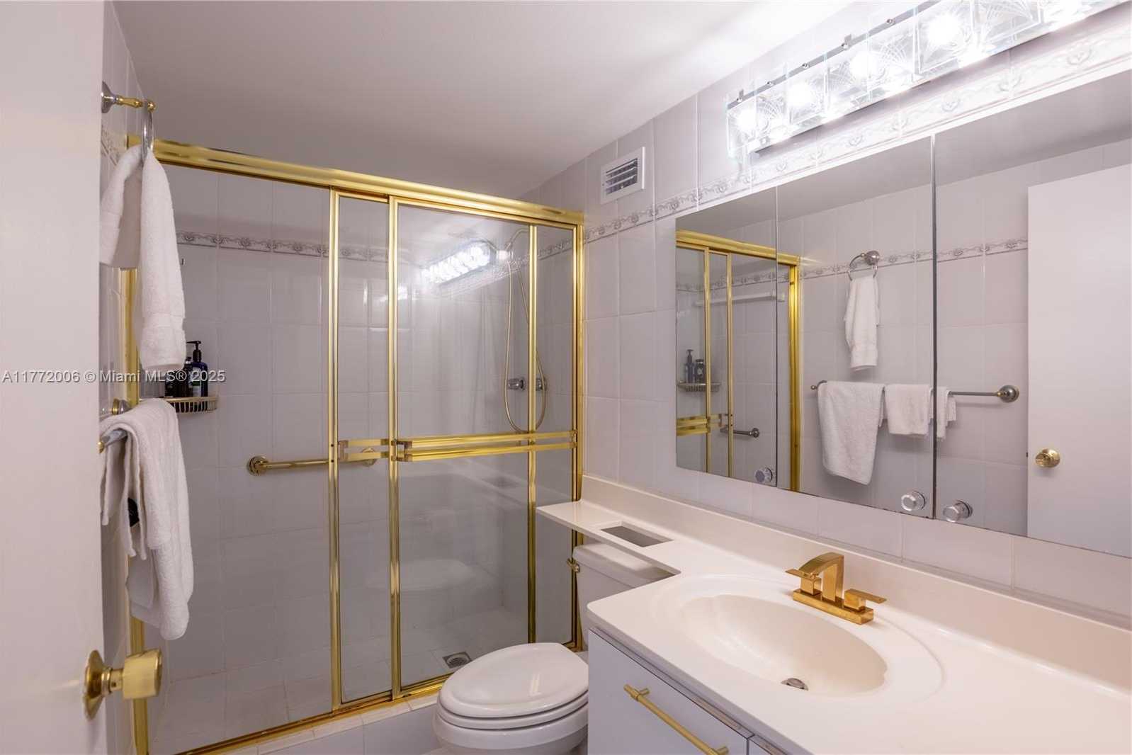 Small Image of 3725 SOUTH OCEAN DR #PH18, Hollywood Number 20