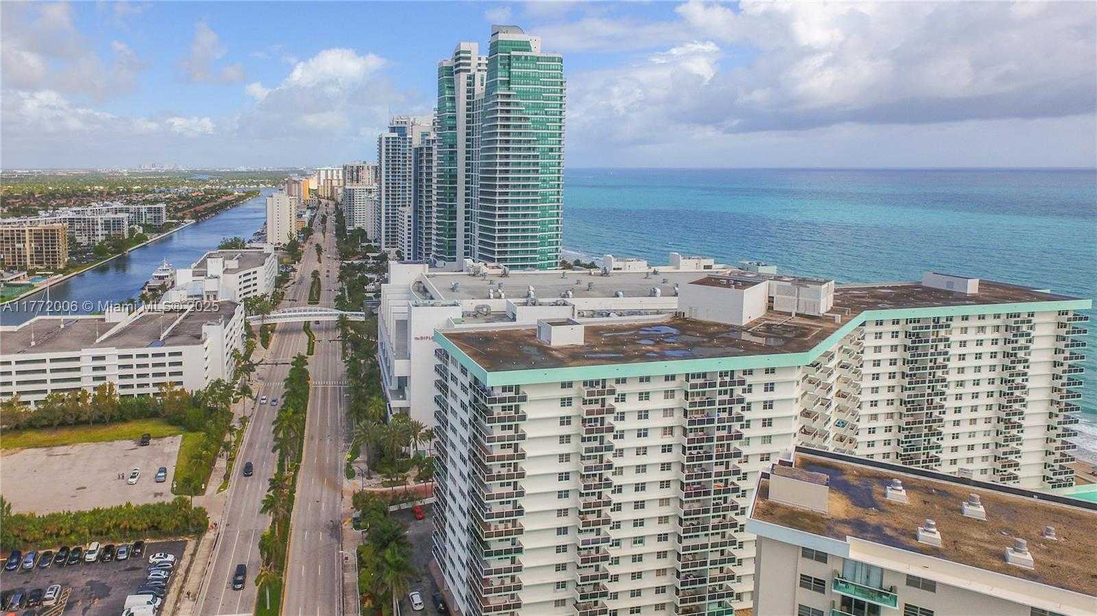 Small Image of 3725 SOUTH OCEAN DR #PH18, Hollywood Number 25