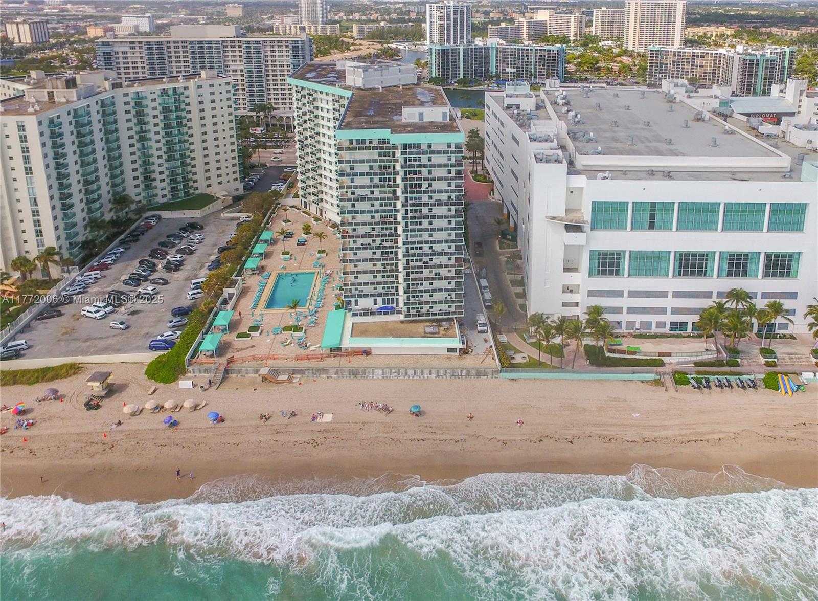 Small Image of 3725 SOUTH OCEAN DR #PH18, Hollywood Number 27