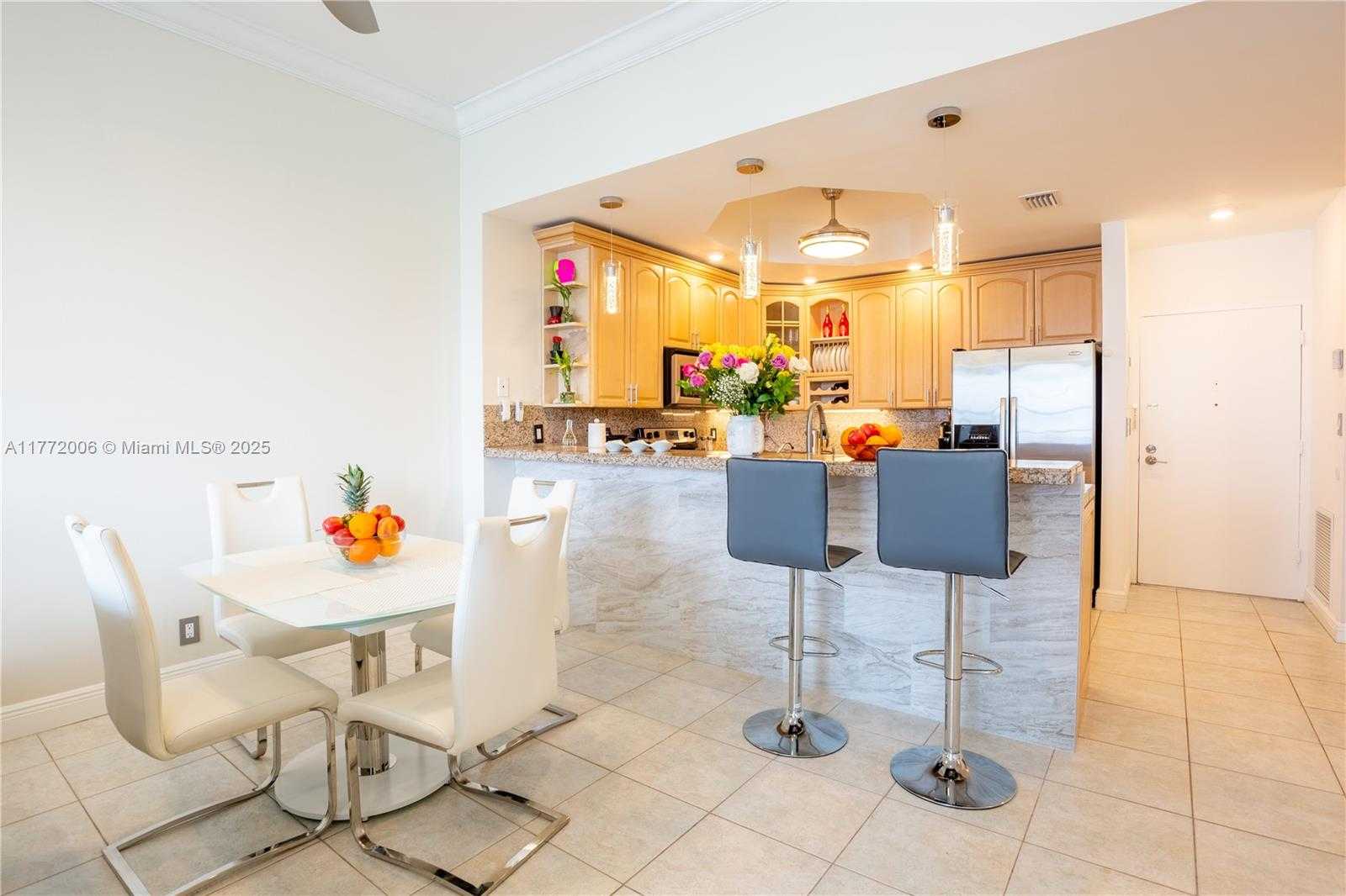 Small Image of 3725 SOUTH OCEAN DR #PH18, Hollywood Number 5