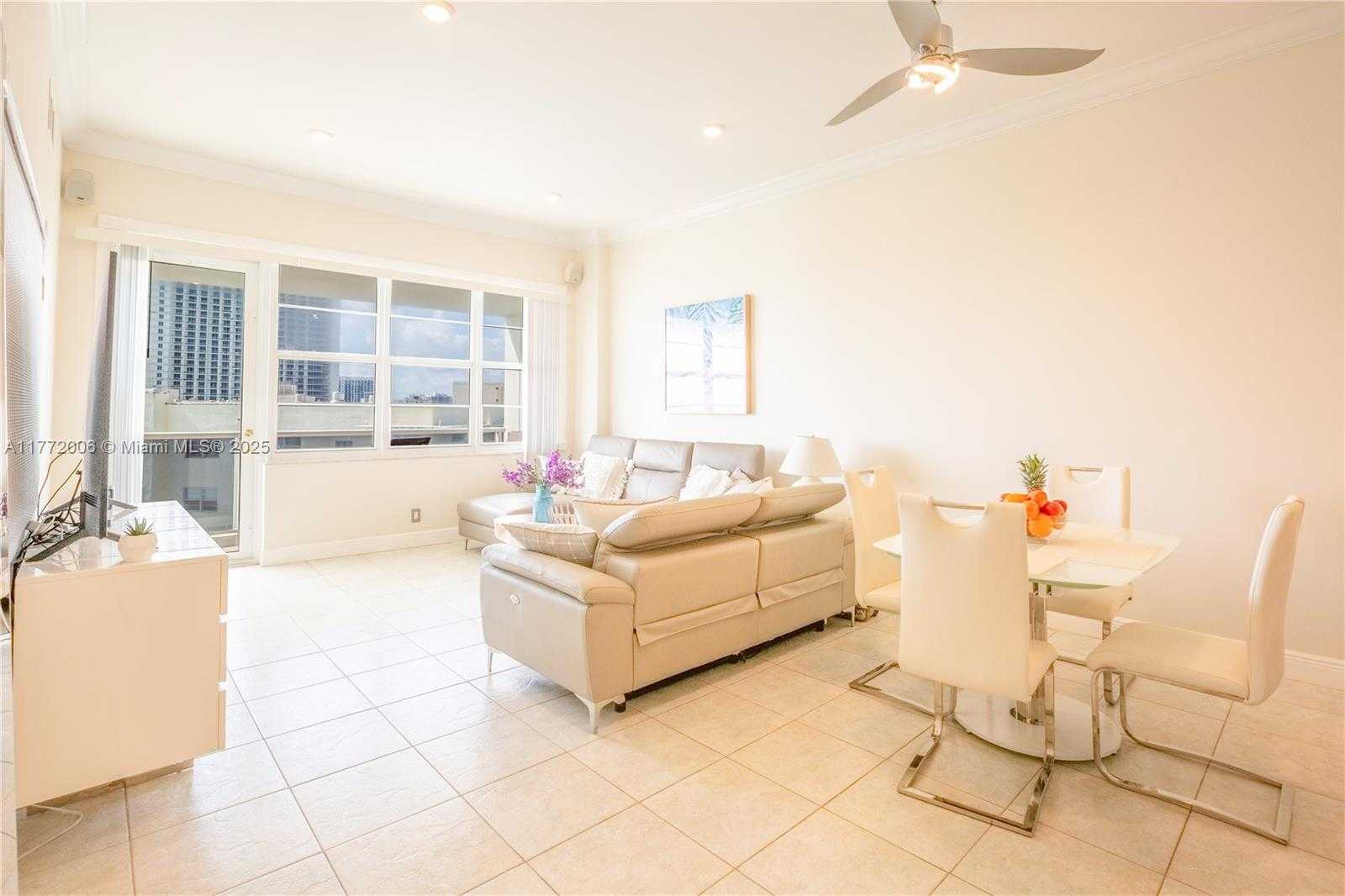 Small Image of 3725 SOUTH OCEAN DR #PH18, Hollywood Number 6