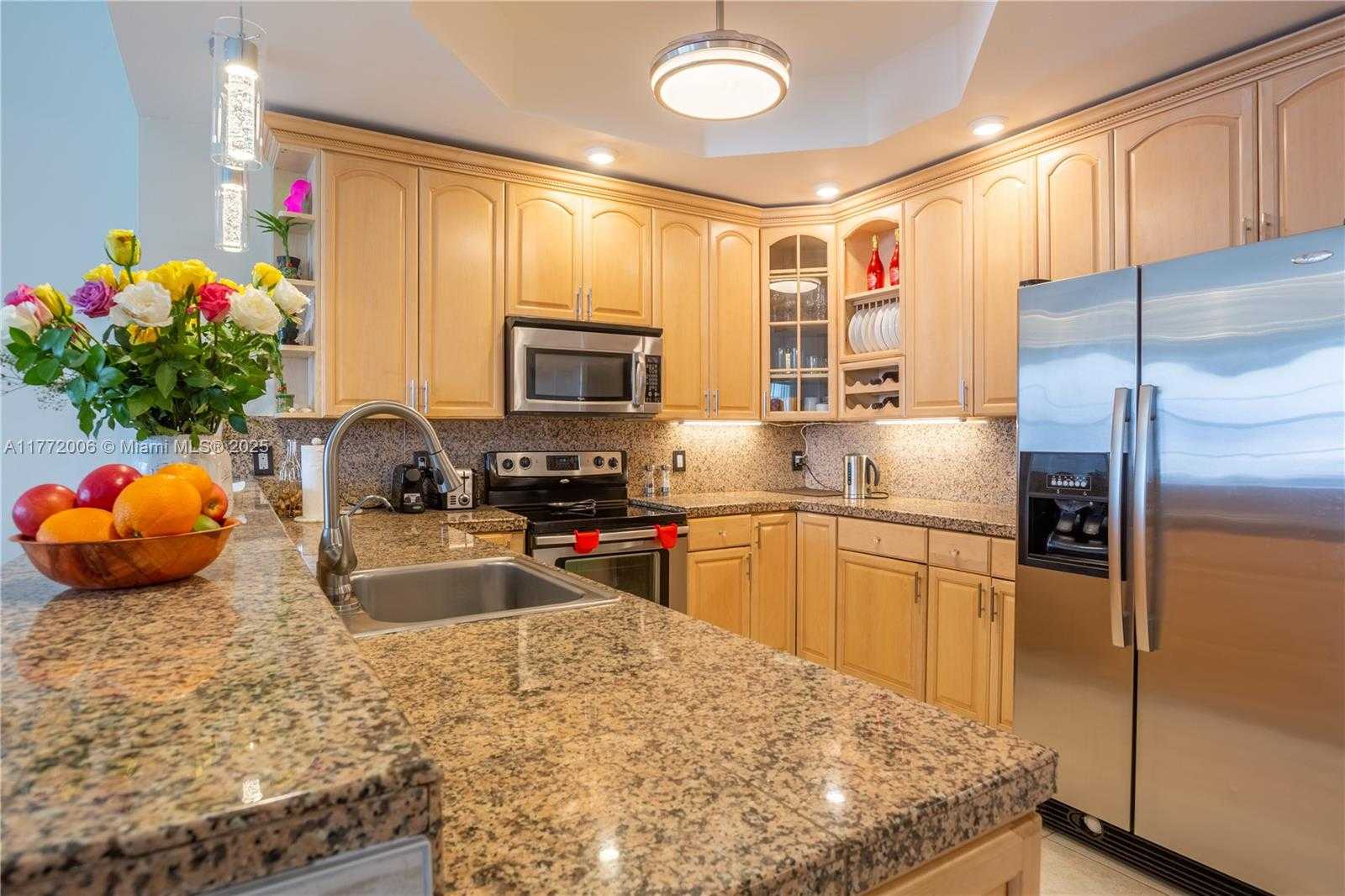 Small Image of 3725 SOUTH OCEAN DR #PH18, Hollywood Number 9