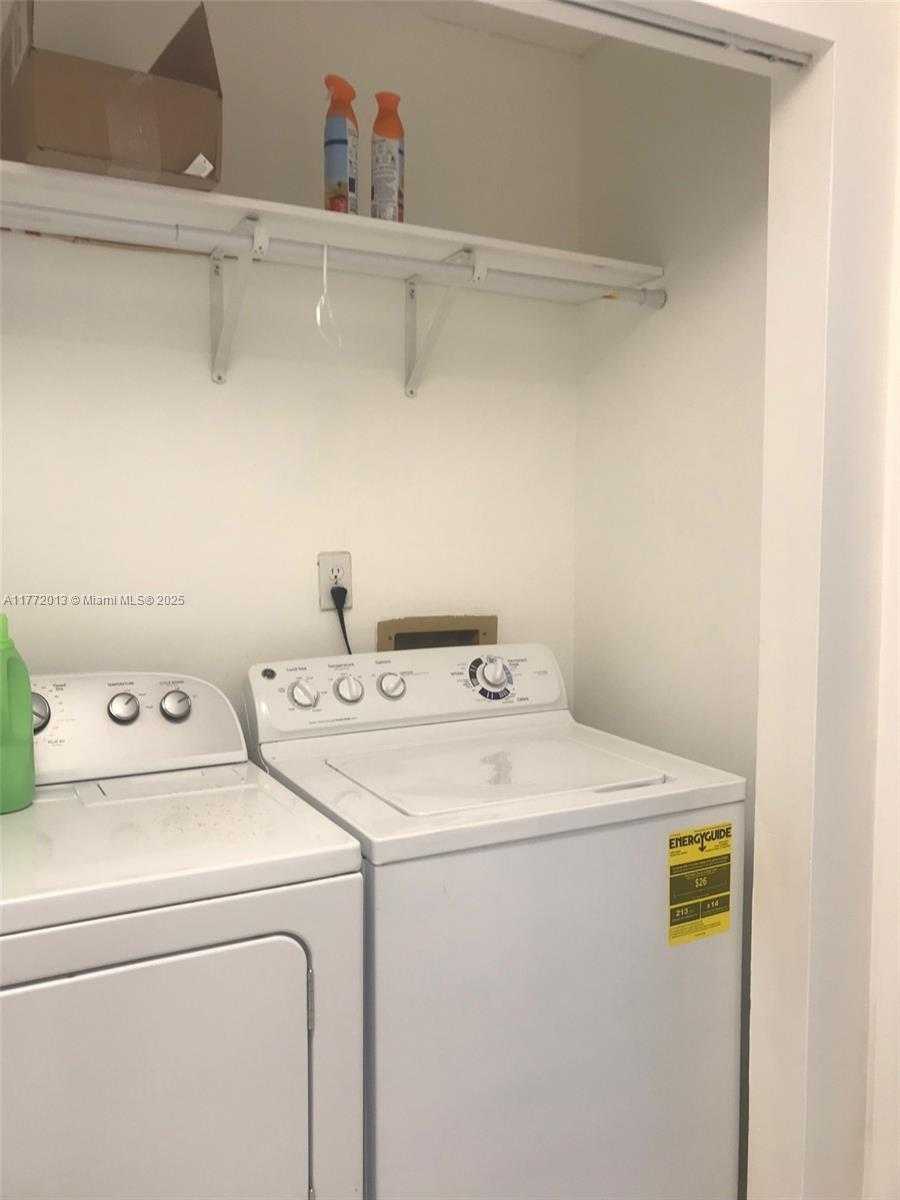 Small Image of 14621 BALGOWAN RD #102-3, Miami Lakes Number 13