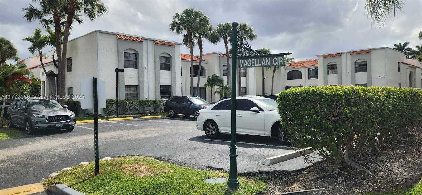Small Image of 3545 MAGELLAN CIR #352-5, Aventura Number 19