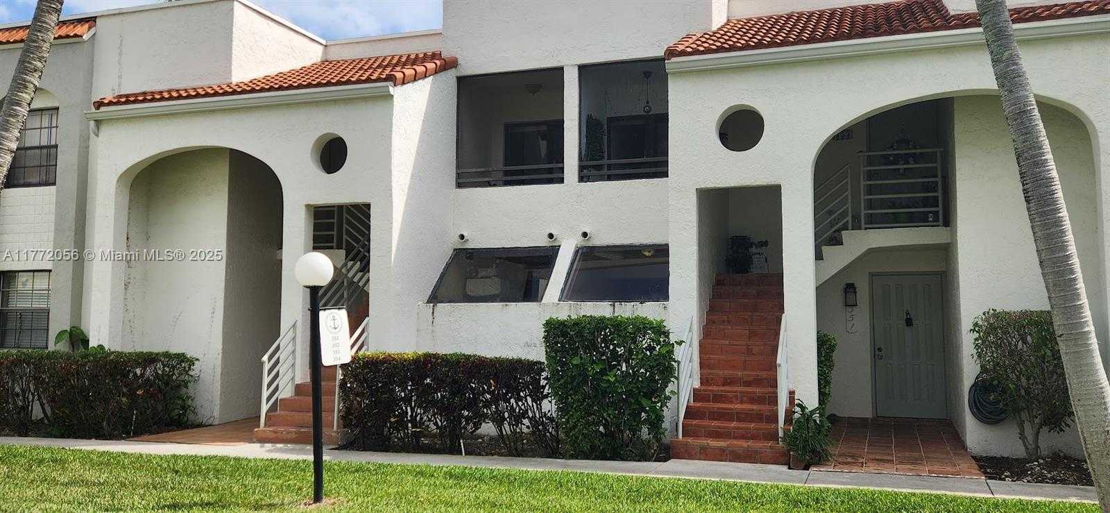 Small Image of 3545 MAGELLAN CIR #352-5, Aventura Number 3