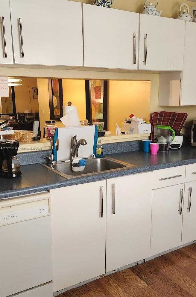 Small Image of 3545 MAGELLAN CIR #352-5, Aventura Number 9