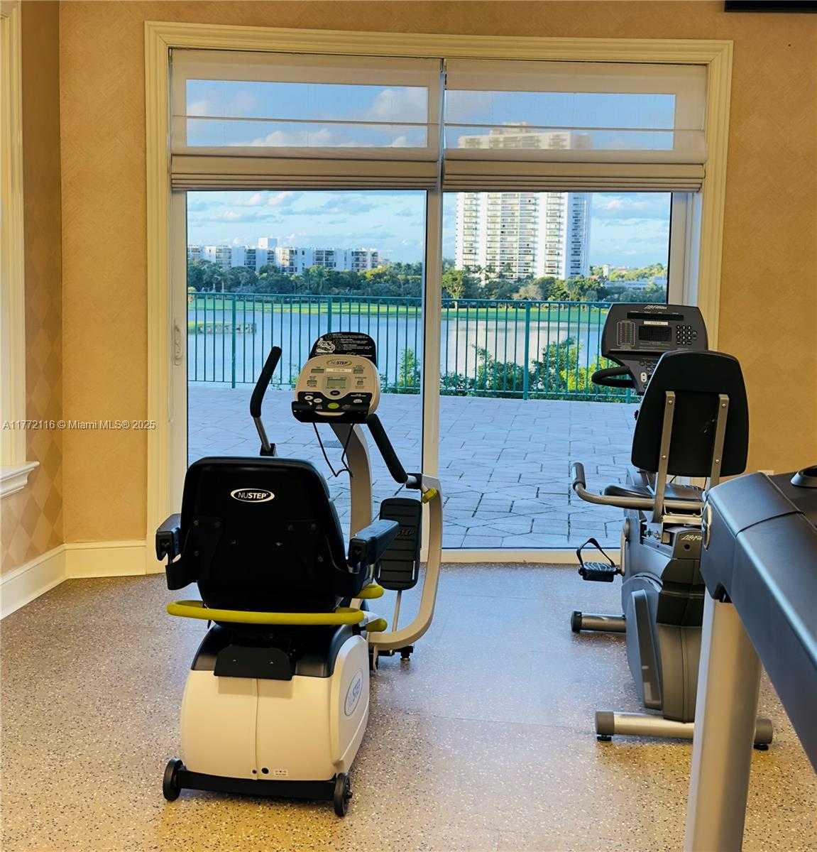 Small Image of 19900 EAST COUNTRY CLUB DR #1012, Aventura Number 33