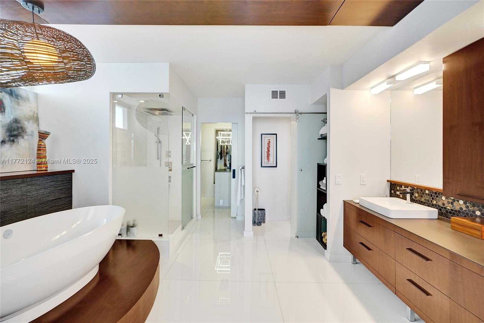 Small Image of 17555 COLLINS AVE #2903, Sunny Isles Beach Number 17