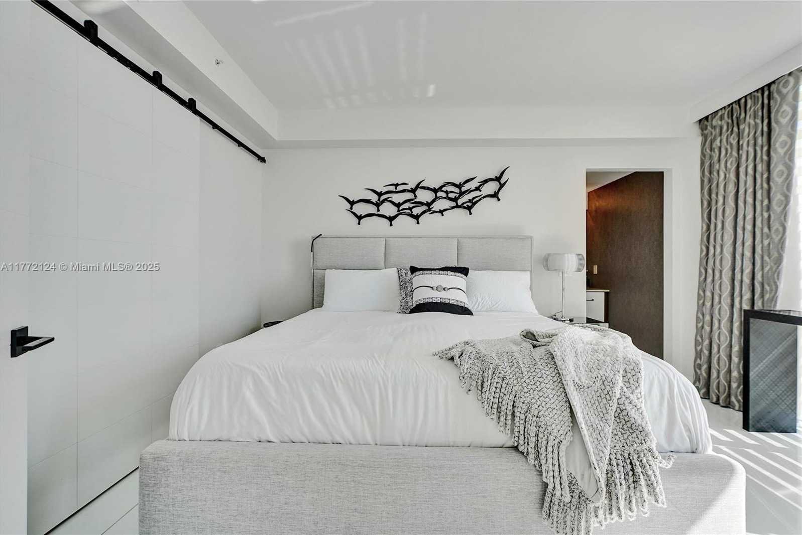 Small Image of 17555 COLLINS AVE #2903, Sunny Isles Beach Number 25
