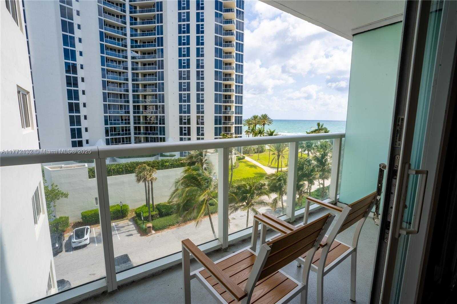 Small Image of 19201 COLLINS AVE #425, Sunny Isles Beach Number 10