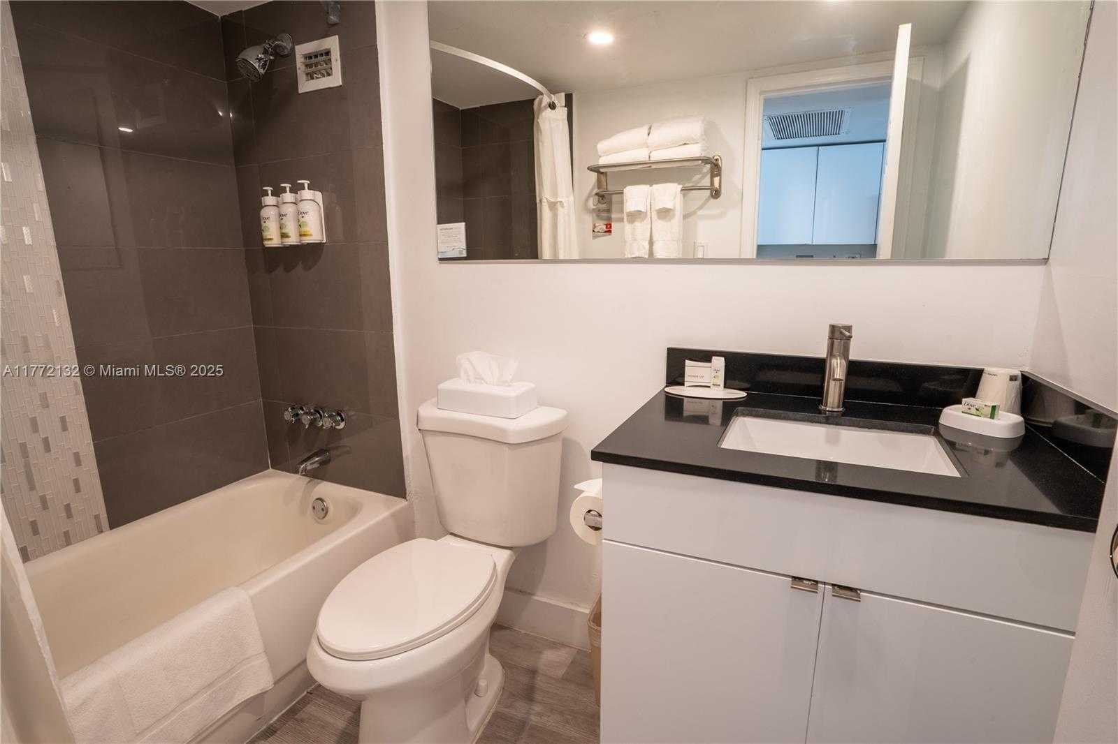 Small Image of 19201 COLLINS AVE #425, Sunny Isles Beach Number 8
