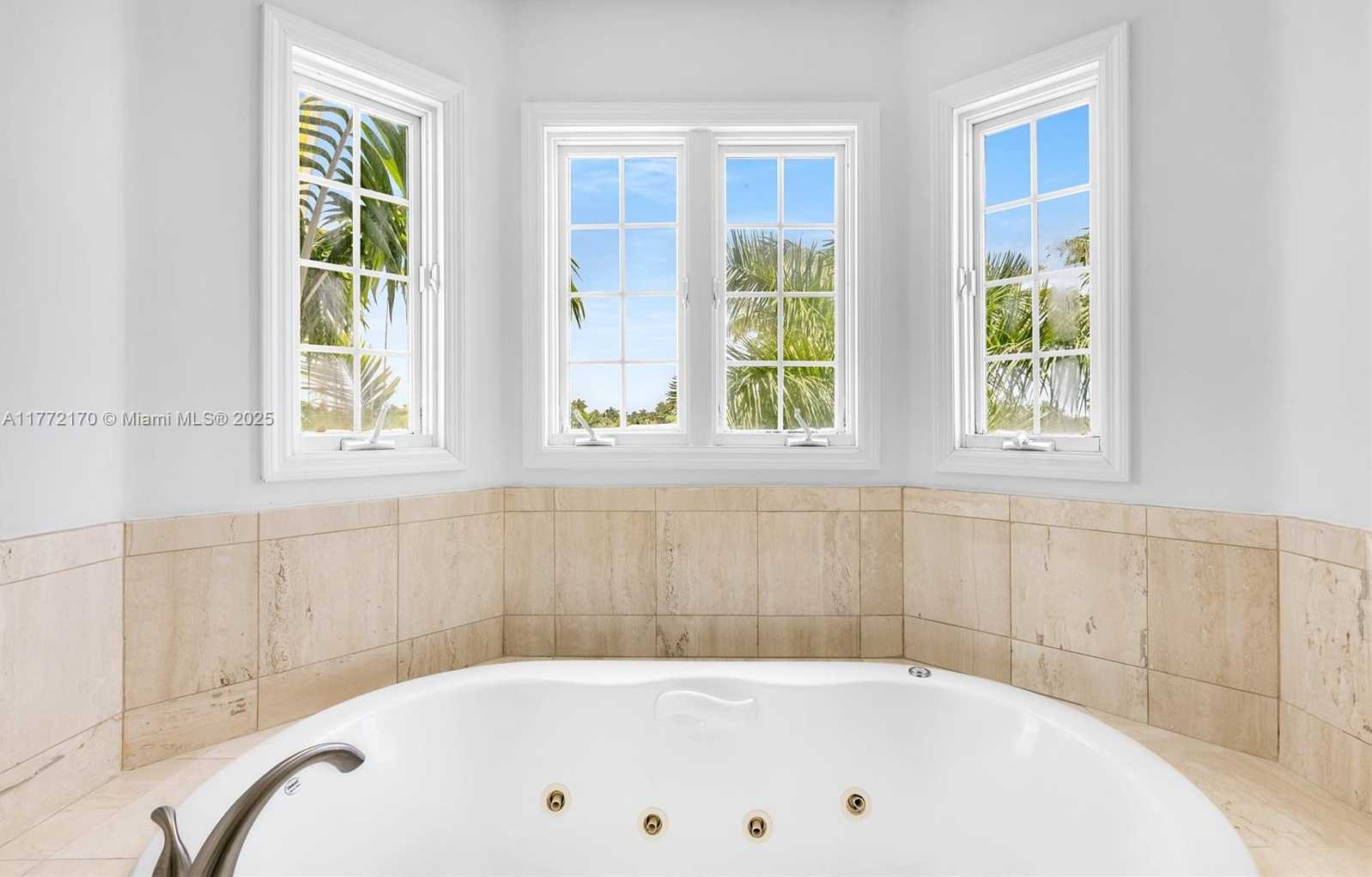 Small Image of 1415 SUNSET HARBOUR DR #406, Miami Beach Number 17