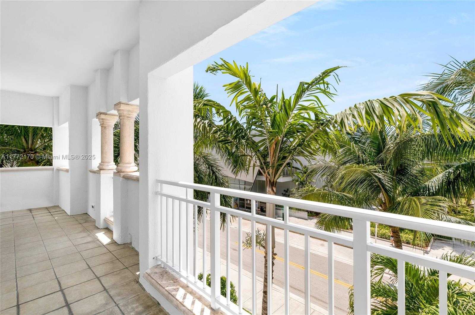 Small Image of 1415 SUNSET HARBOUR DR #406, Miami Beach Number 22