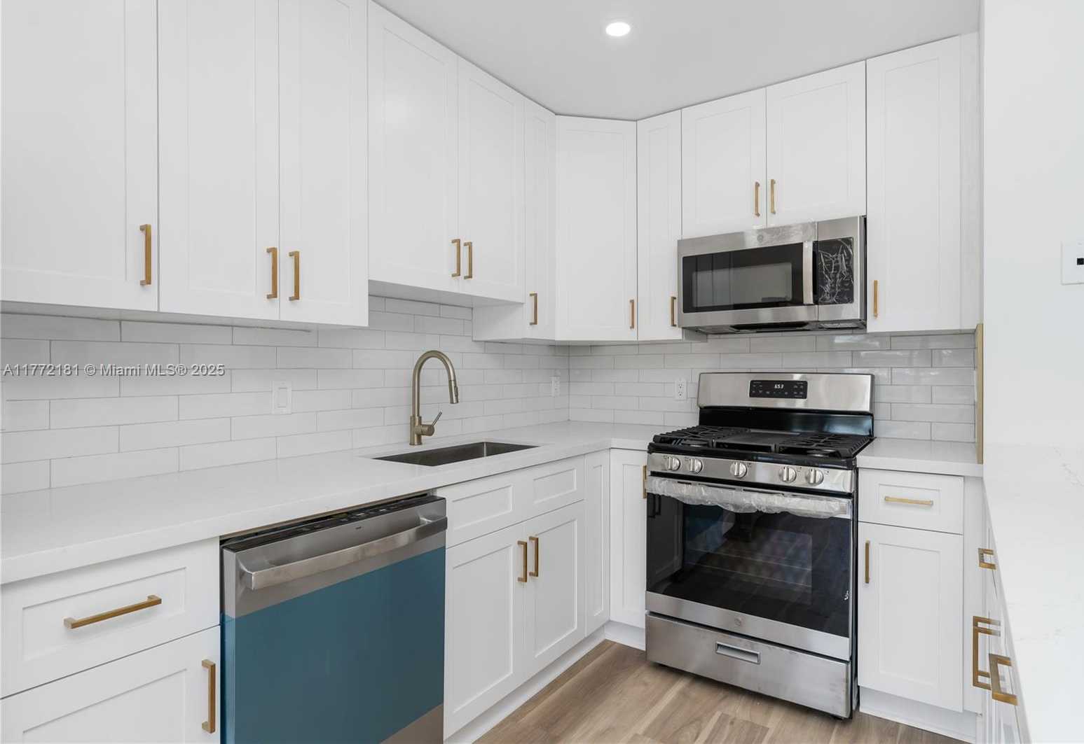 Small Image of 11435 SOUTH WEST 109TH RD #46D, Miami Number 24