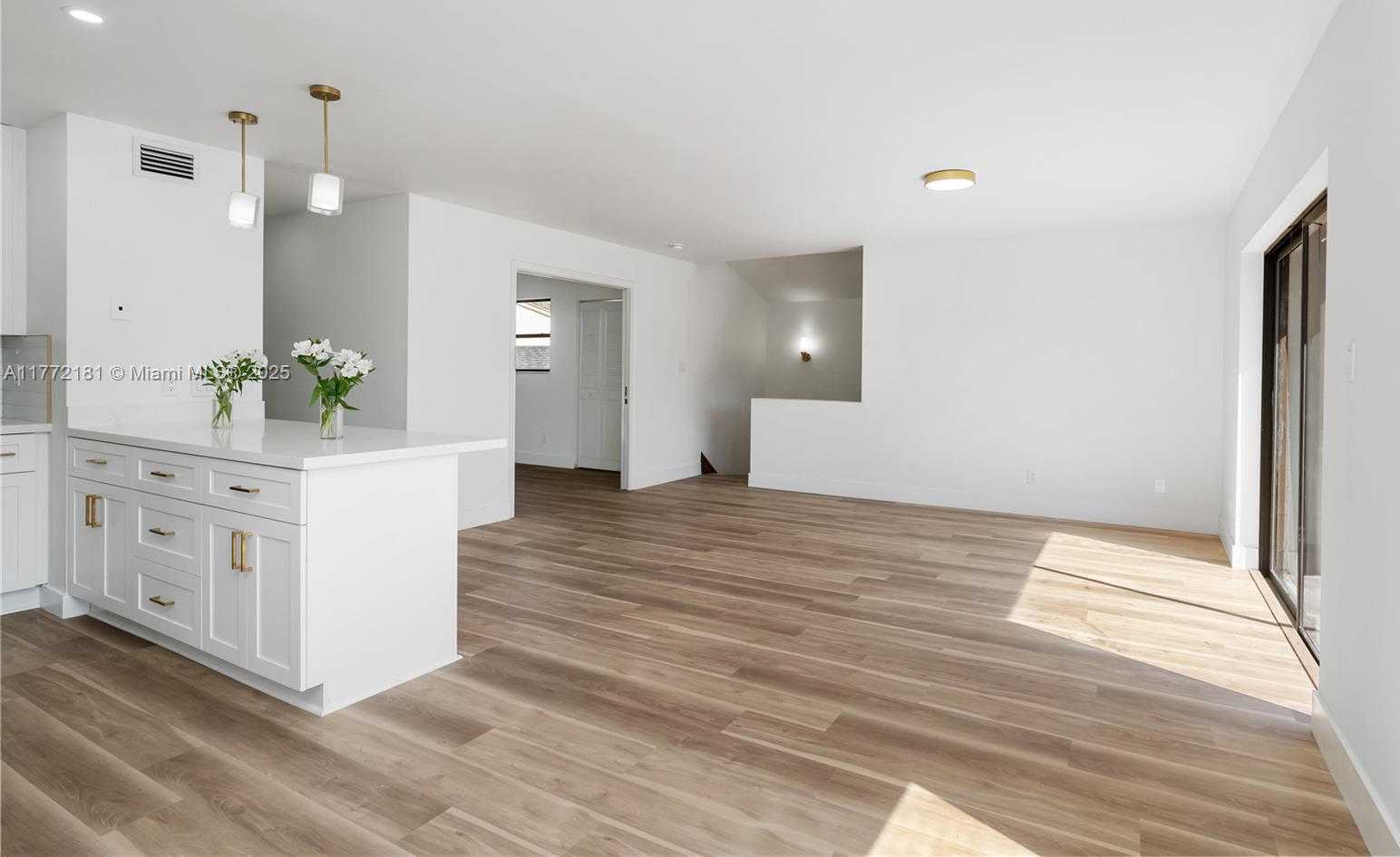 Small Image of 11435 SOUTH WEST 109TH RD #46D, Miami Number 3