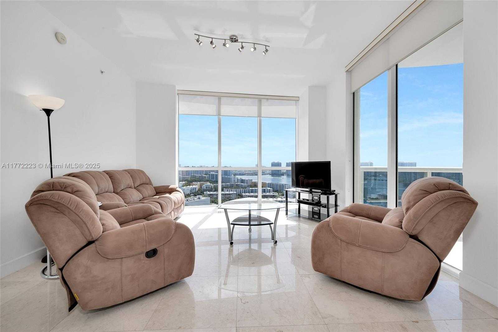 Small Image of 18201 COLLINS AVE #3301A, Sunny Isles Beach Number 7