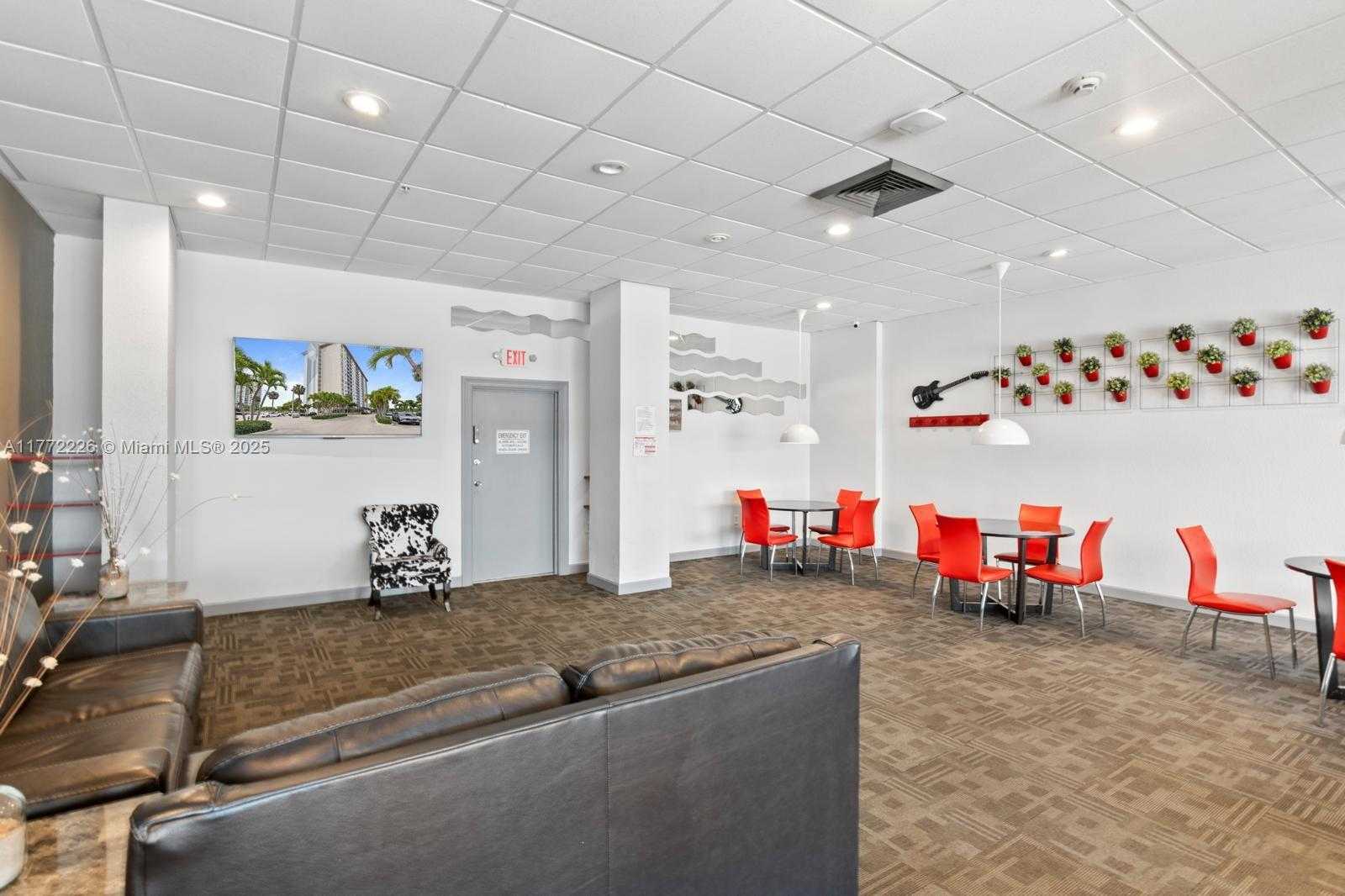 Small Image of 400 KINGS POINT DR #1607, Sunny Isles Beach Number 27