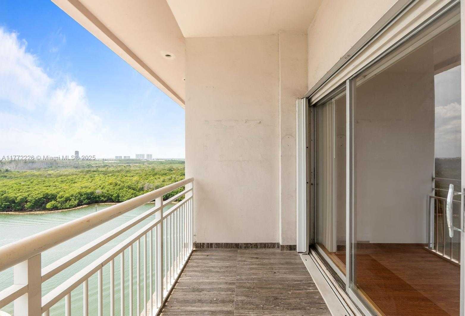 Small Image of 400 KINGS POINT DR #1607, Sunny Isles Beach Number 5
