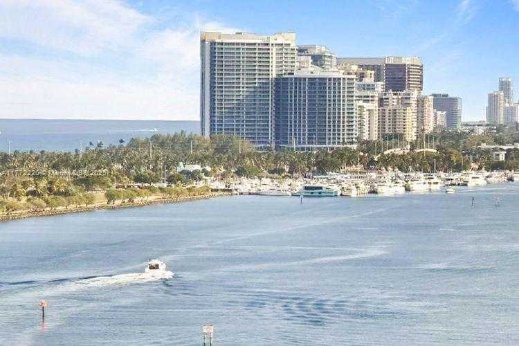 Small Image of 400 KINGS POINT DR #1607, Sunny Isles Beach Number 6