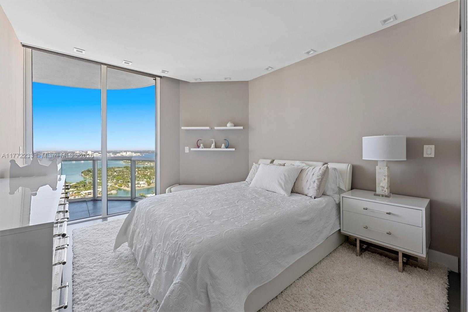 Small Image of 6365 COLLINS AVE #4307, Miami Beach Number 24