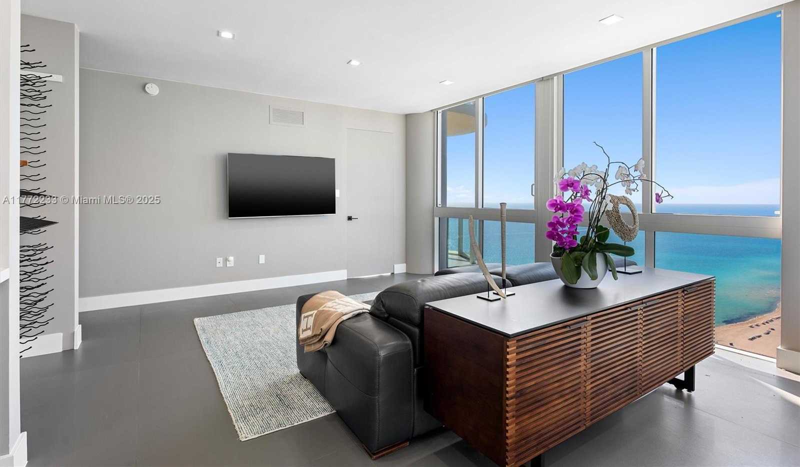 Small Image of 6365 COLLINS AVE #4307, Miami Beach Number 7